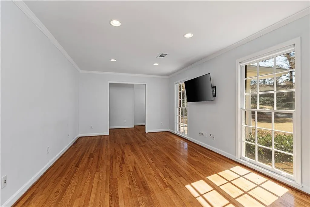 240 Berwick Drive, Atlanta, Georgia 30328, 3 Bedrooms Bedrooms, ,2 BathroomsBathrooms,Residential,Sold,240 Berwick Drive,7718818