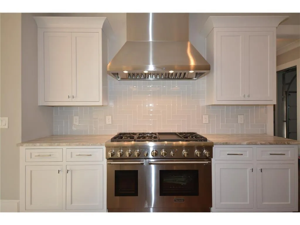 2909 Redding Road Ne, Brookhaven, Georgia 30319, 5 Bedrooms Bedrooms, ,5 BathroomsBathrooms,Residential,Sold,2909 Redding Road Ne,5768417