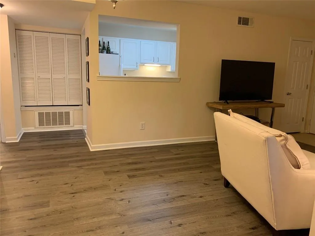 4004 Wingate Way, Atlanta, Georgia 30350, 1 Bedroom Bedrooms, ,1 BathroomBathrooms,Residential,Sold,4004 Wingate Way,6743080