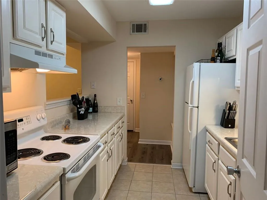 4004 Wingate Way, Atlanta, Georgia 30350, 1 Bedroom Bedrooms, ,1 BathroomBathrooms,Residential,Sold,4004 Wingate Way,6743080