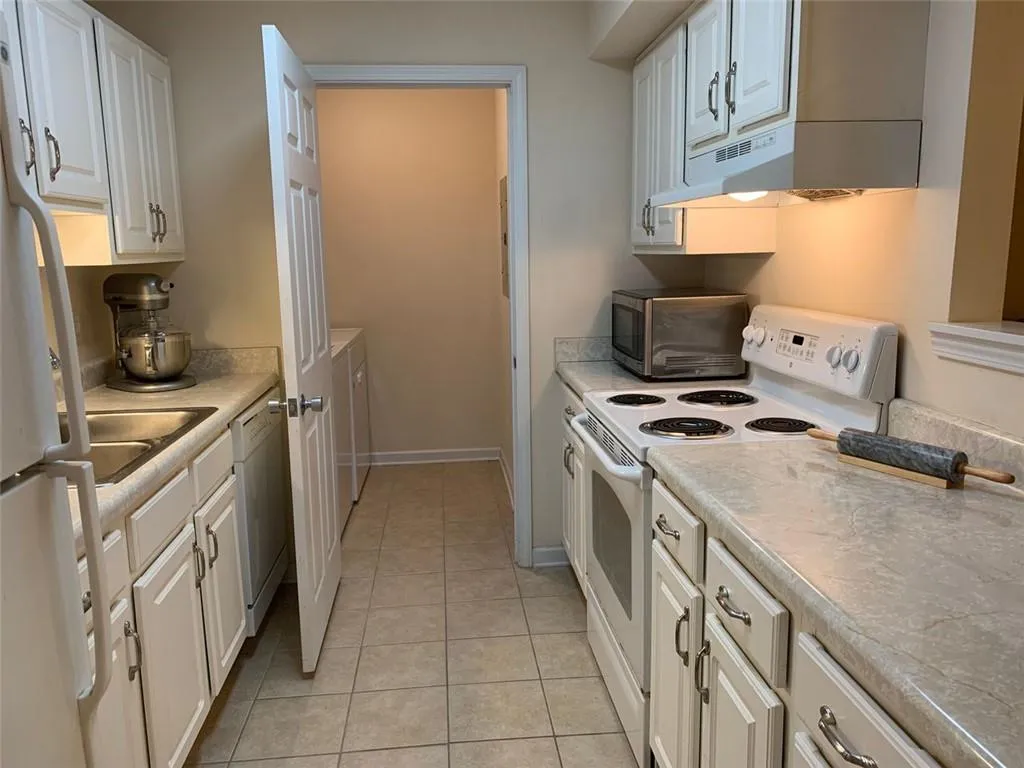 4004 Wingate Way, Atlanta, Georgia 30350, 1 Bedroom Bedrooms, ,1 BathroomBathrooms,Residential,Sold,4004 Wingate Way,6743080