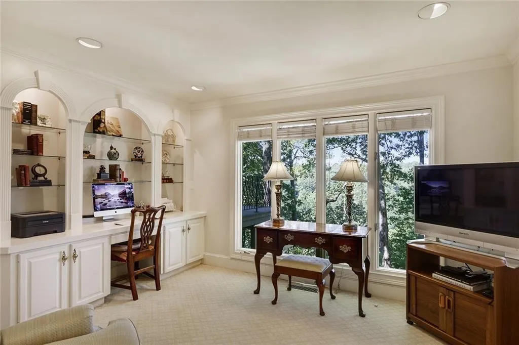 1445 N Riverside Circle, Sandy Springs, Georgia 30328, 5 Bedrooms Bedrooms, ,4 BathroomsBathrooms,Residential,Sold,1445 N Riverside Circle,5902520