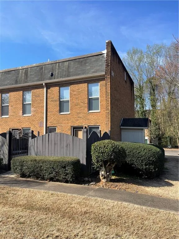 245 Winding River Drive Unit A, Atlanta, Georgia 30350, 2 Bedrooms Bedrooms, ,1 BathroomBathrooms,Residential,Sold,245 Winding River Drive Unit A,7354929