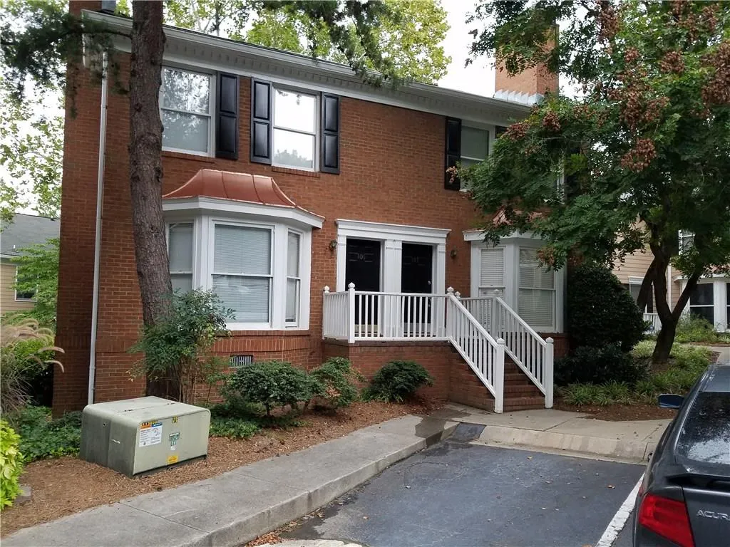 7500 Roswell Road Unit 107, Atlanta, Georgia 30350, 2 Bedrooms Bedrooms, ,2 BathroomsBathrooms,Residential,Sold,7500 Roswell Road Unit 107,5728801