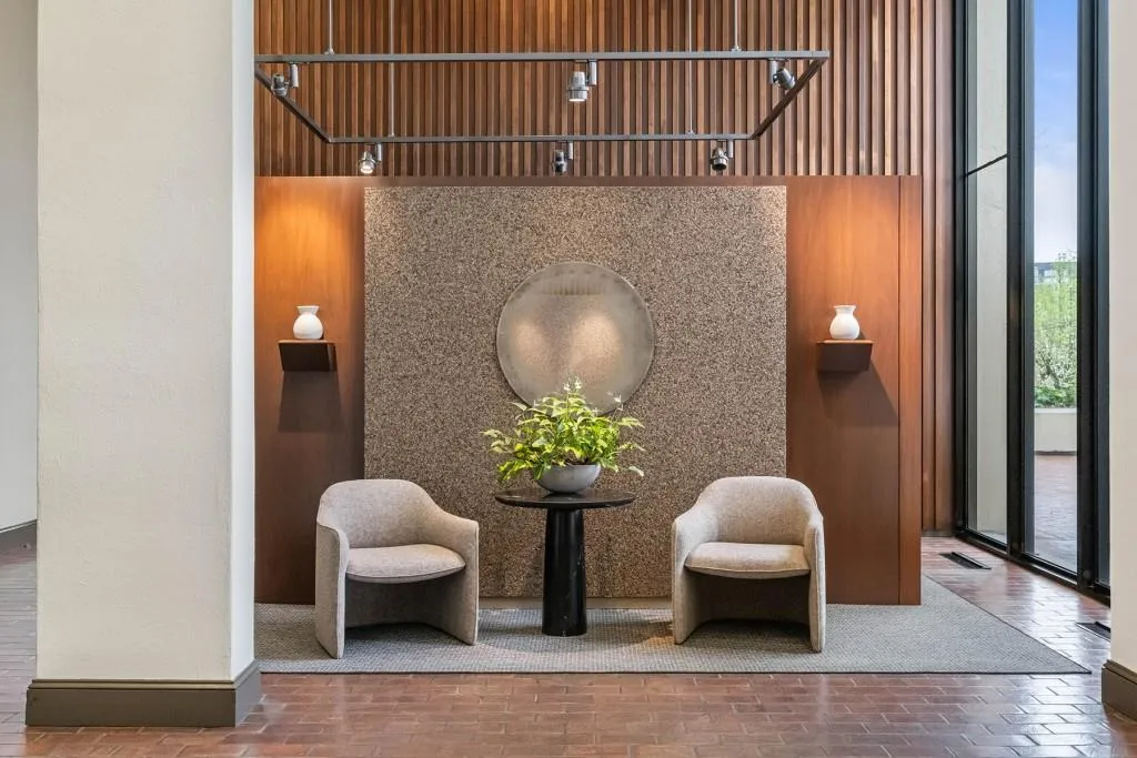 2575 Peachtree Road Ne Unit 6g, Atlanta, Georgia 30305, 2 Bedrooms Bedrooms, ,2 BathroomsBathrooms,Residential,For Sale,2575 Peachtree Road Ne Unit 6g,7674859