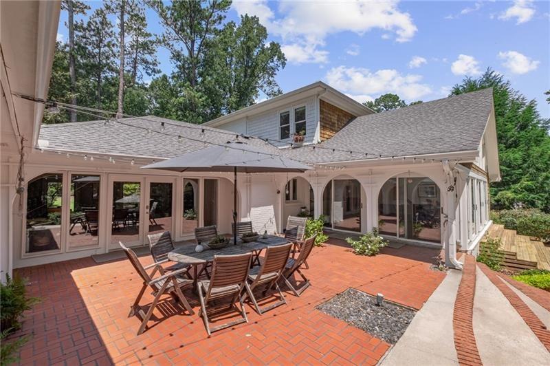 630 River Valley Road, Atlanta, Georgia 30328, 6 Bedrooms Bedrooms, ,6 BathroomsBathrooms,Residential,Sold,630 River Valley Road,7340506