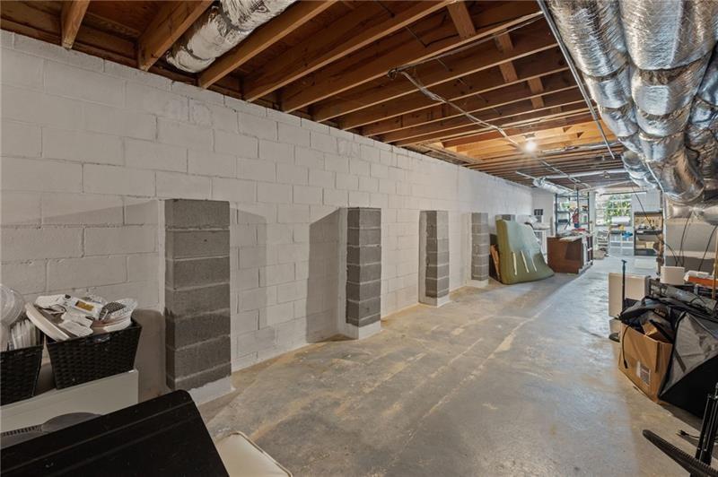 630 River Valley Road, Atlanta, Georgia 30328, 6 Bedrooms Bedrooms, ,6 BathroomsBathrooms,Residential,Sold,630 River Valley Road,7340506