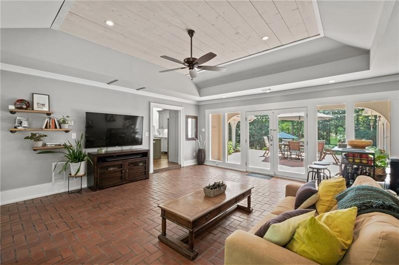 630 River Valley Road, Atlanta, Georgia 30328, 6 Bedrooms Bedrooms, ,6 BathroomsBathrooms,Residential,Sold,630 River Valley Road,7340506