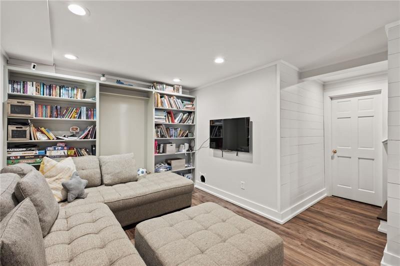 630 River Valley Road, Atlanta, Georgia 30328, 6 Bedrooms Bedrooms, ,6 BathroomsBathrooms,Residential,Sold,630 River Valley Road,7340506