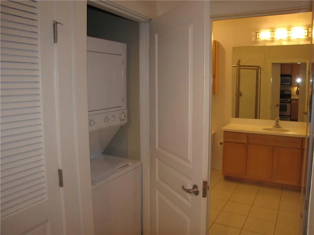 799 Hammond Drive Unit 206, Atlanta, Georgia 30328, 1 Bedroom Bedrooms, ,1 BathroomBathrooms,Residential,Sold,799 Hammond Drive Unit 206,5739344