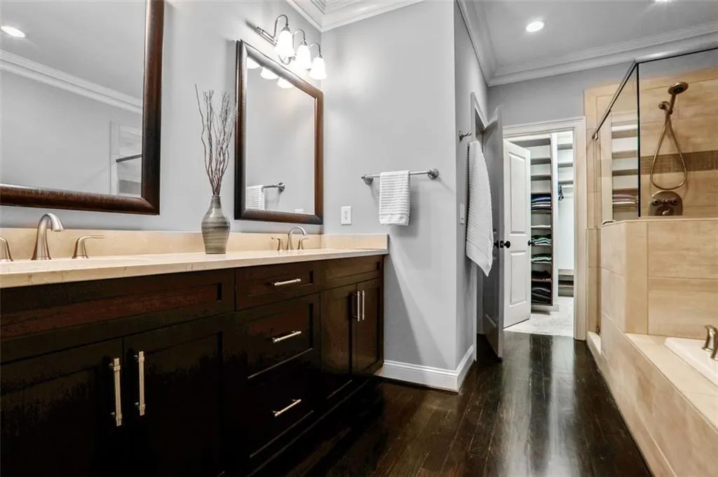 479 Ansley Court Ne, Atlanta, Georgia 30324, 3 Bedrooms Bedrooms, ,3 BathroomsBathrooms,Residential,For Sale,479 Ansley Court Ne,7613035