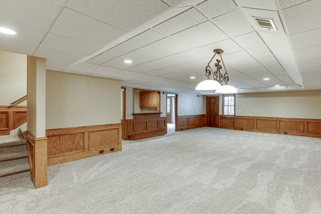 7660 Dunvegan Close, Sandy Springs, Georgia 30350, 5 Bedrooms Bedrooms, ,4 BathroomsBathrooms,Residential,Sold,7660 Dunvegan Close,7573430