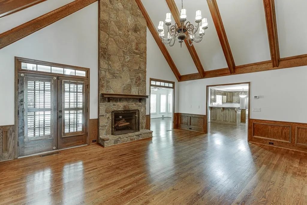 7660 Dunvegan Close, Sandy Springs, Georgia 30350, 5 Bedrooms Bedrooms, ,4 BathroomsBathrooms,Residential,Sold,7660 Dunvegan Close,7573430