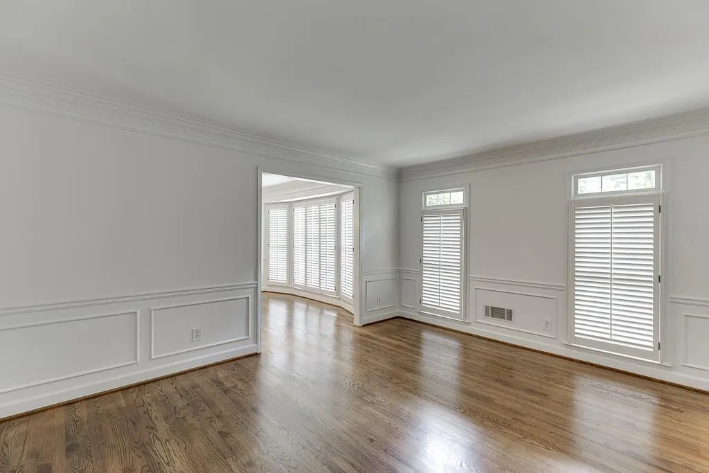 7660 Dunvegan Close, Sandy Springs, Georgia 30350, 5 Bedrooms Bedrooms, ,4 BathroomsBathrooms,Residential,Sold,7660 Dunvegan Close,7573430