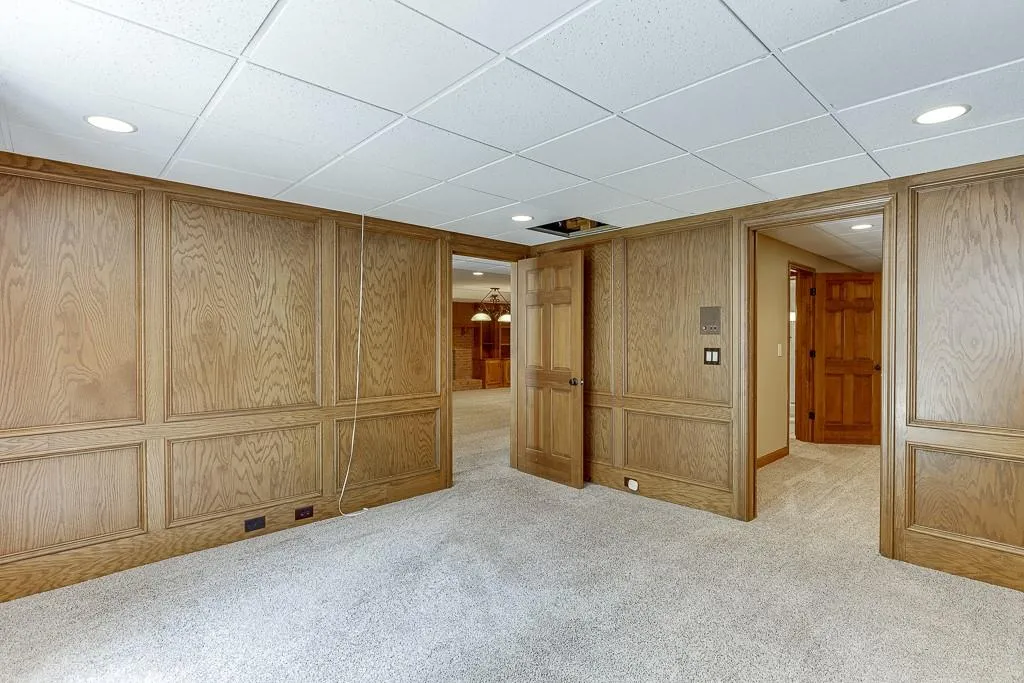 7660 Dunvegan Close, Sandy Springs, Georgia 30350, 5 Bedrooms Bedrooms, ,4 BathroomsBathrooms,Residential,Sold,7660 Dunvegan Close,7573430