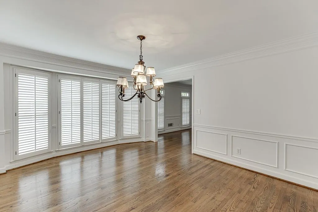 7660 Dunvegan Close, Sandy Springs, Georgia 30350, 5 Bedrooms Bedrooms, ,4 BathroomsBathrooms,Residential,Sold,7660 Dunvegan Close,7573430