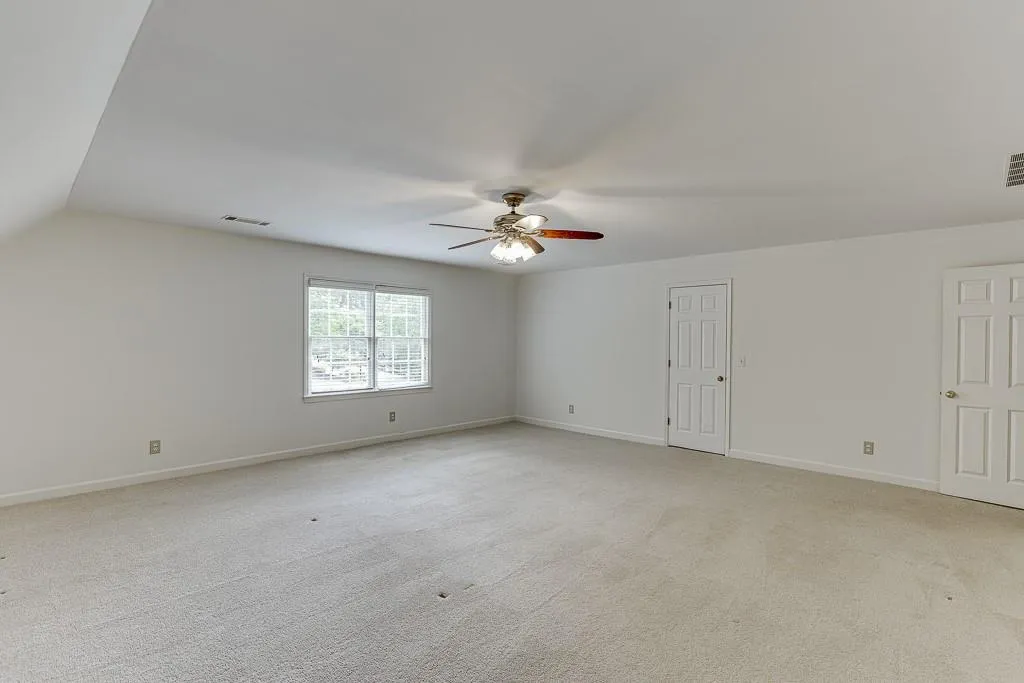 7660 Dunvegan Close, Sandy Springs, Georgia 30350, 5 Bedrooms Bedrooms, ,4 BathroomsBathrooms,Residential,Sold,7660 Dunvegan Close,7573430