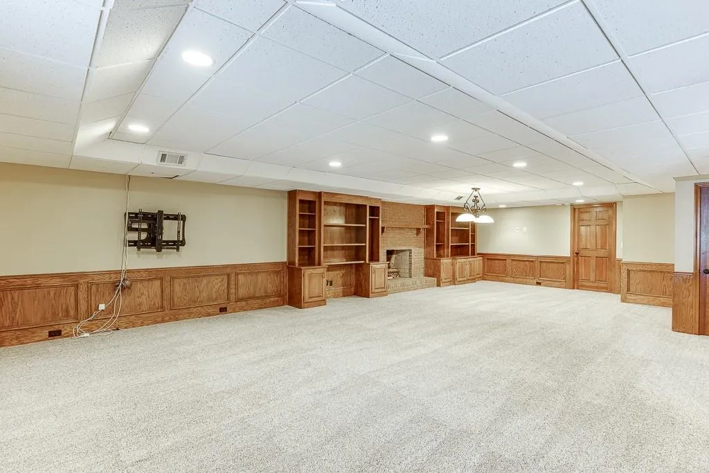 7660 Dunvegan Close, Sandy Springs, Georgia 30350, 5 Bedrooms Bedrooms, ,4 BathroomsBathrooms,Residential,Sold,7660 Dunvegan Close,7573430