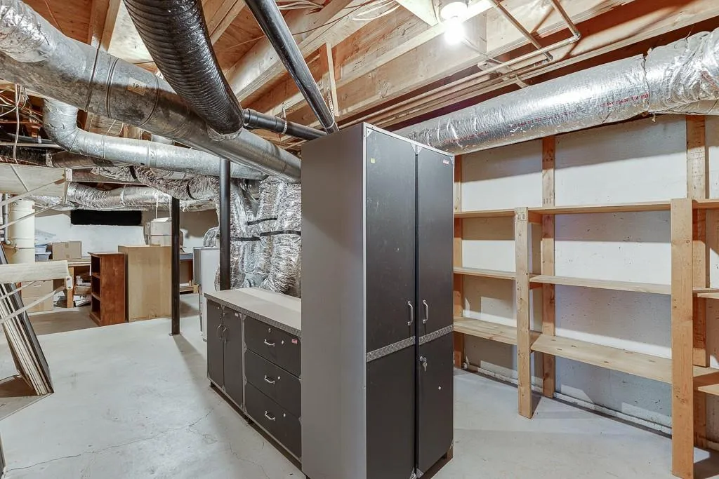 7660 Dunvegan Close, Sandy Springs, Georgia 30350, 5 Bedrooms Bedrooms, ,4 BathroomsBathrooms,Residential,Sold,7660 Dunvegan Close,7573430