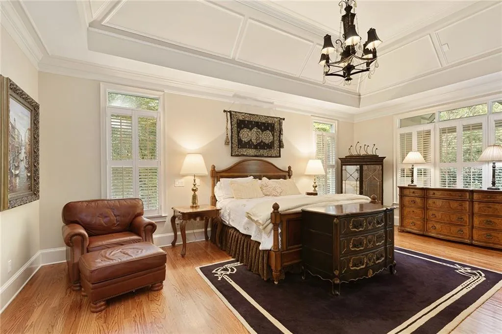 8325 Grogans Ferry Road, Sandy Springs, Georgia 30350, 6 Bedrooms Bedrooms, ,6 BathroomsBathrooms,Residential,Sold,8325 Grogans Ferry Road,6985792