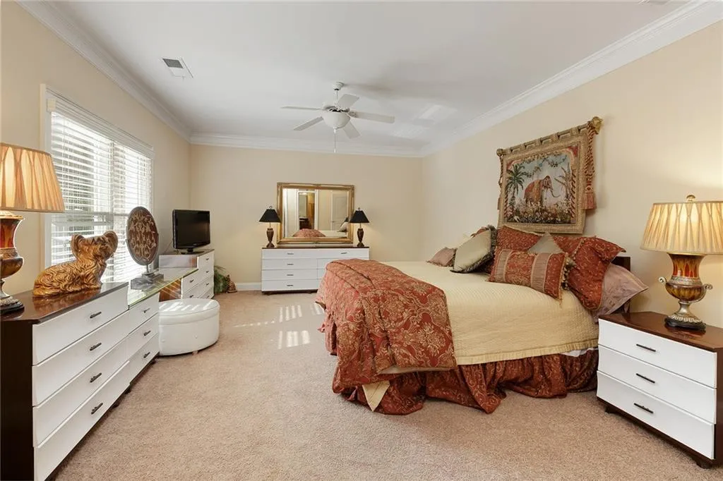 8325 Grogans Ferry Road, Sandy Springs, Georgia 30350, 6 Bedrooms Bedrooms, ,6 BathroomsBathrooms,Residential,Sold,8325 Grogans Ferry Road,6985792