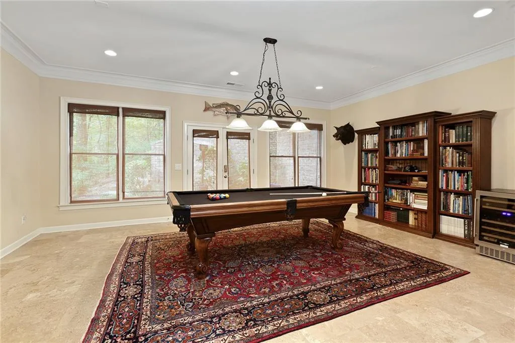 8325 Grogans Ferry Road, Sandy Springs, Georgia 30350, 6 Bedrooms Bedrooms, ,6 BathroomsBathrooms,Residential,Sold,8325 Grogans Ferry Road,6985792