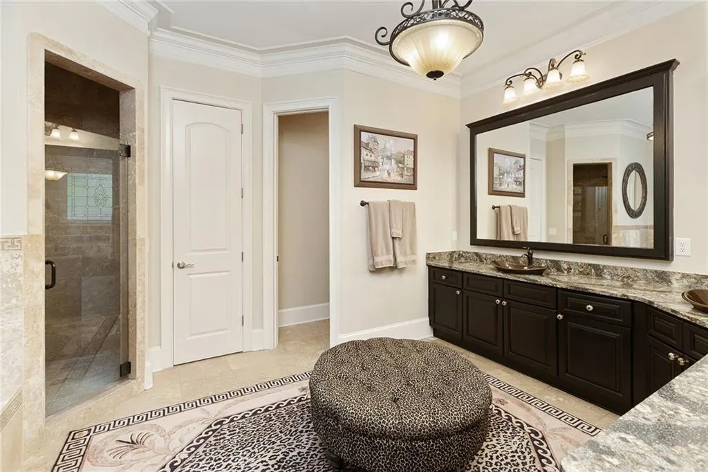 8325 Grogans Ferry Road, Sandy Springs, Georgia 30350, 6 Bedrooms Bedrooms, ,6 BathroomsBathrooms,Residential,Sold,8325 Grogans Ferry Road,6985792