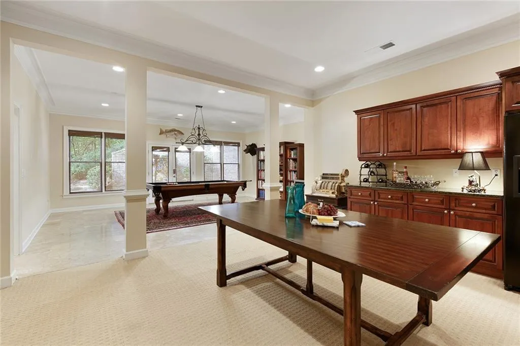 8325 Grogans Ferry Road, Sandy Springs, Georgia 30350, 6 Bedrooms Bedrooms, ,6 BathroomsBathrooms,Residential,Sold,8325 Grogans Ferry Road,6985792