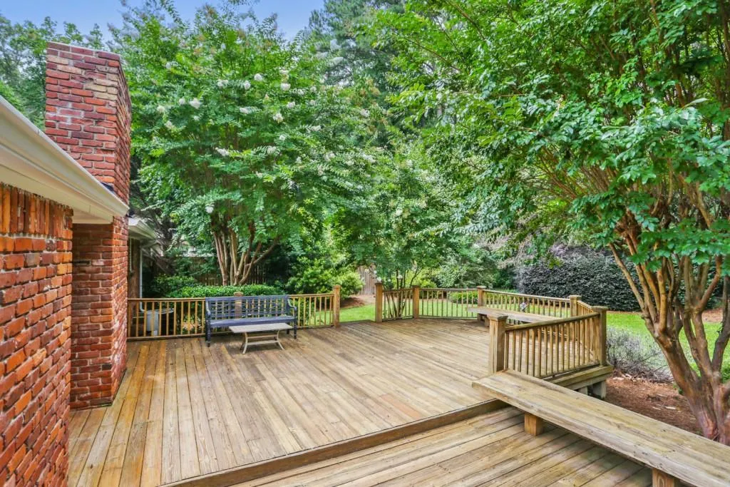 550 Windsor Parkway, Atlanta, Georgia 30342, 3 Bedrooms Bedrooms, ,2 BathroomsBathrooms,Residential,Sold,550 Windsor Parkway,6576974