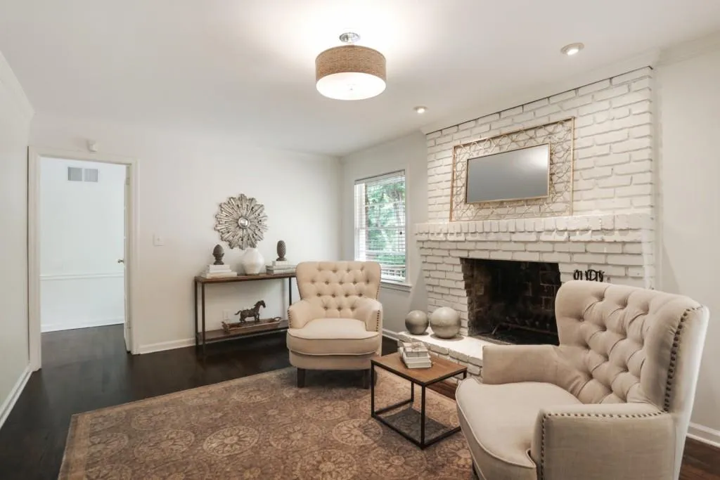 550 Windsor Parkway, Atlanta, Georgia 30342, 3 Bedrooms Bedrooms, ,2 BathroomsBathrooms,Residential,Sold,550 Windsor Parkway,6576974