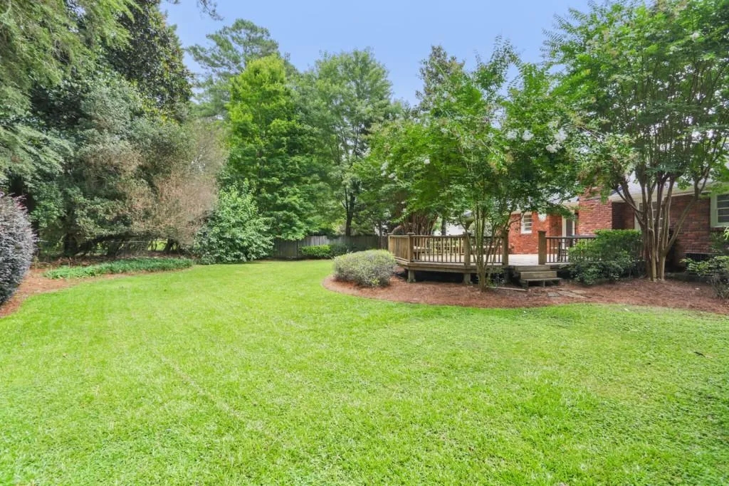 550 Windsor Parkway, Atlanta, Georgia 30342, 3 Bedrooms Bedrooms, ,2 BathroomsBathrooms,Residential,Sold,550 Windsor Parkway,6576974