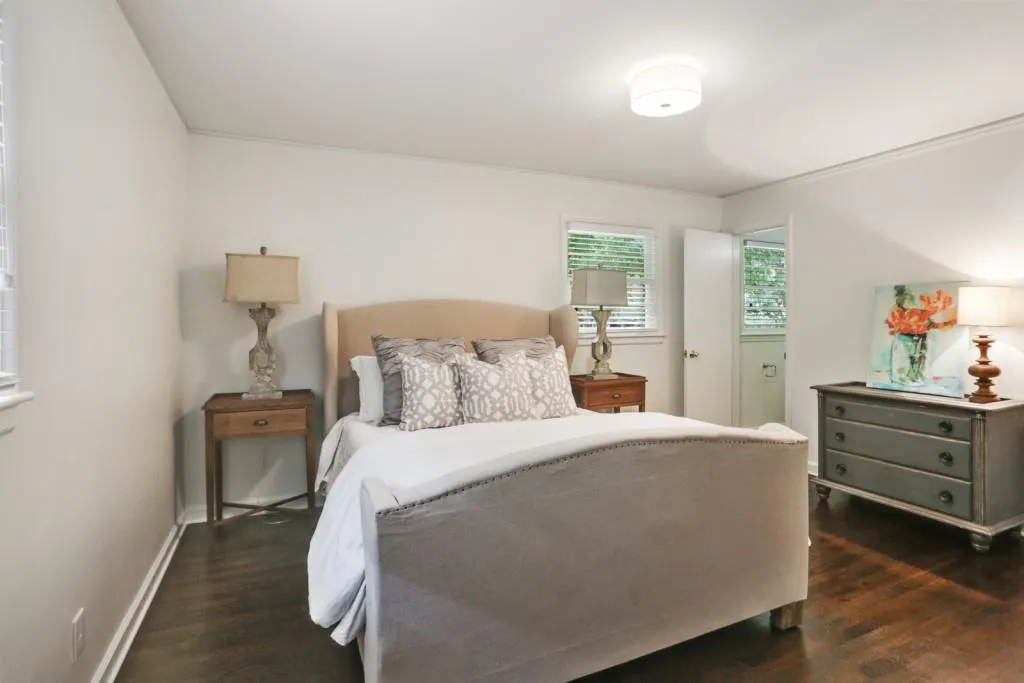 550 Windsor Parkway, Atlanta, Georgia 30342, 3 Bedrooms Bedrooms, ,2 BathroomsBathrooms,Residential,Sold,550 Windsor Parkway,6576974
