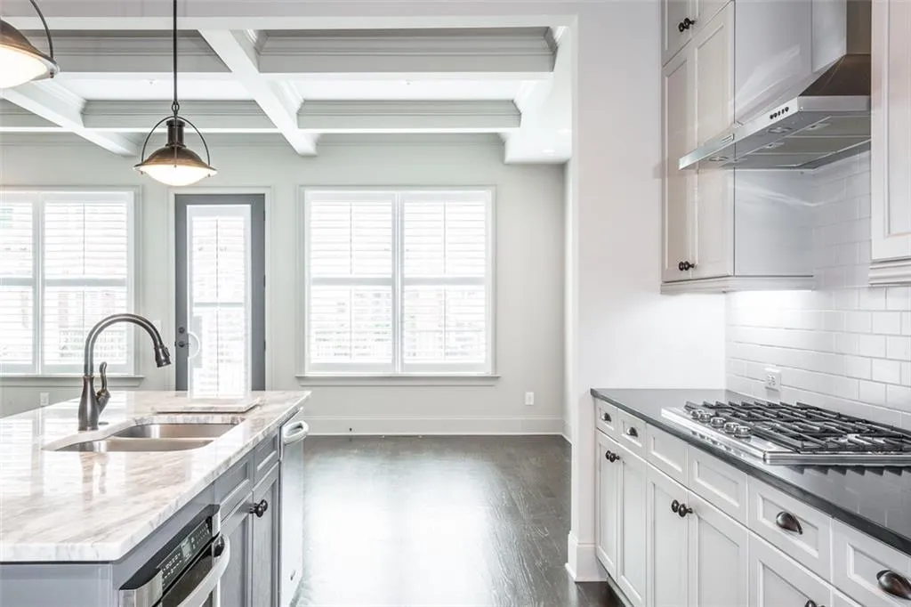 1303 Riverscall Lane Unit 69, Atlanta, Georgia 30339, 3 Bedrooms Bedrooms, ,3 BathroomsBathrooms,Residential,Sold,1303 Riverscall Lane Unit 69,6727833