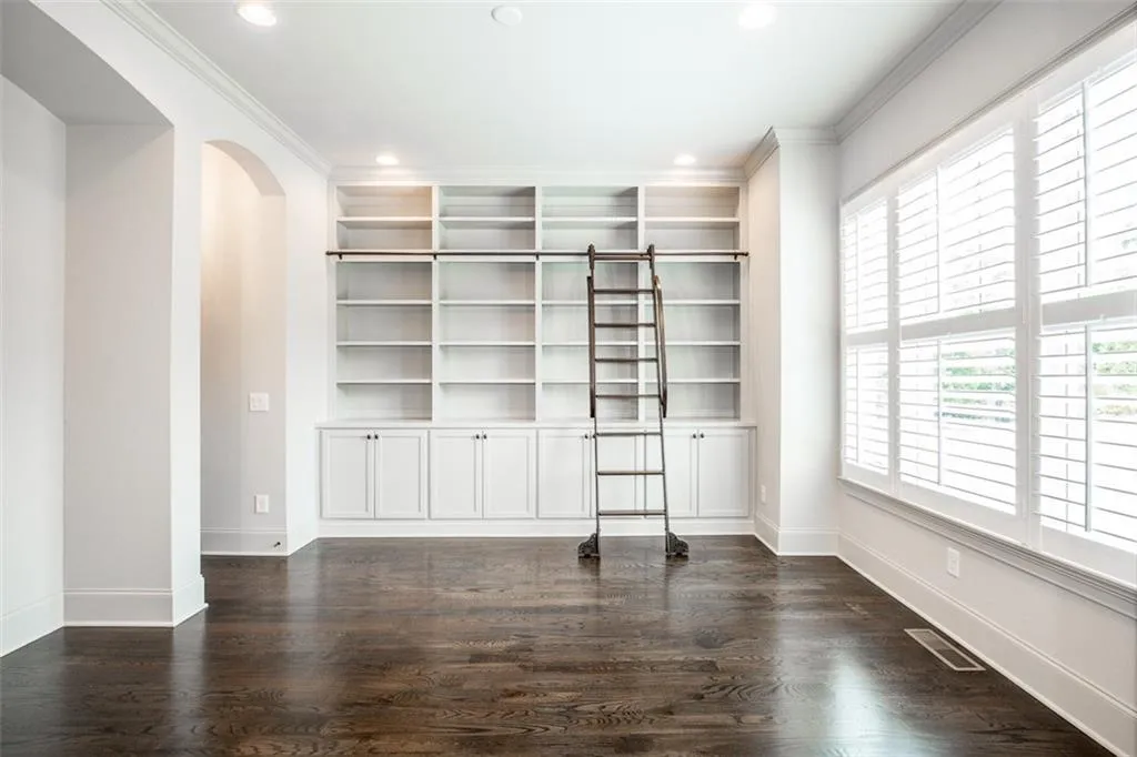 1303 Riverscall Lane Unit 69, Atlanta, Georgia 30339, 3 Bedrooms Bedrooms, ,3 BathroomsBathrooms,Residential,Sold,1303 Riverscall Lane Unit 69,6727833