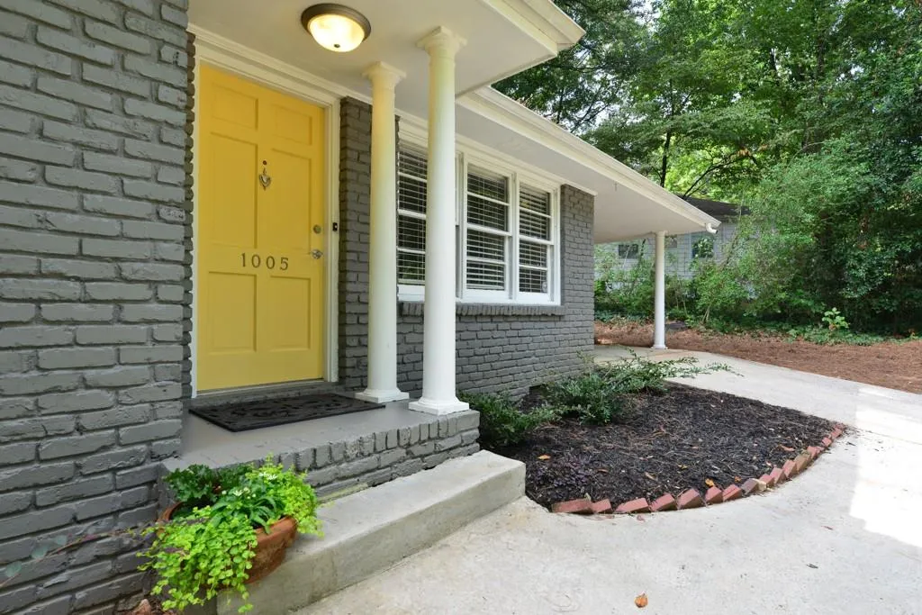 1005 Lindridge Drive Ne, Atlanta, Georgia 30324, 3 Bedrooms Bedrooms, ,2 BathroomsBathrooms,Residential,Sold,1005 Lindridge Drive Ne,5746158