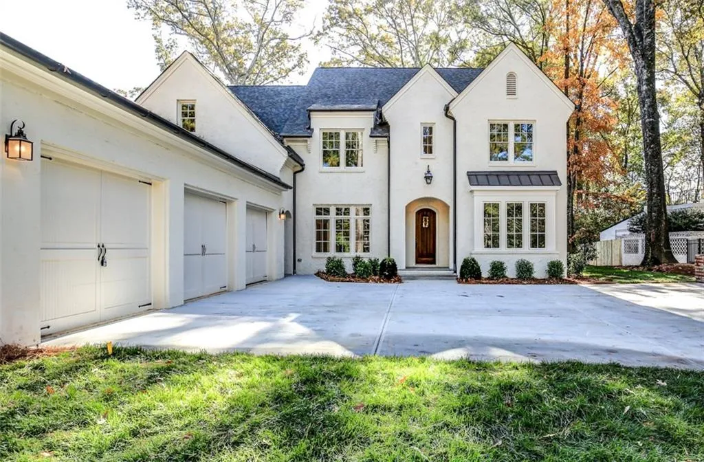 1460 Moores Mill Road Nw, Atlanta, Georgia 30327, 6 Bedrooms Bedrooms, ,6 BathroomsBathrooms,Residential,Sold,1460 Moores Mill Road Nw,5748228