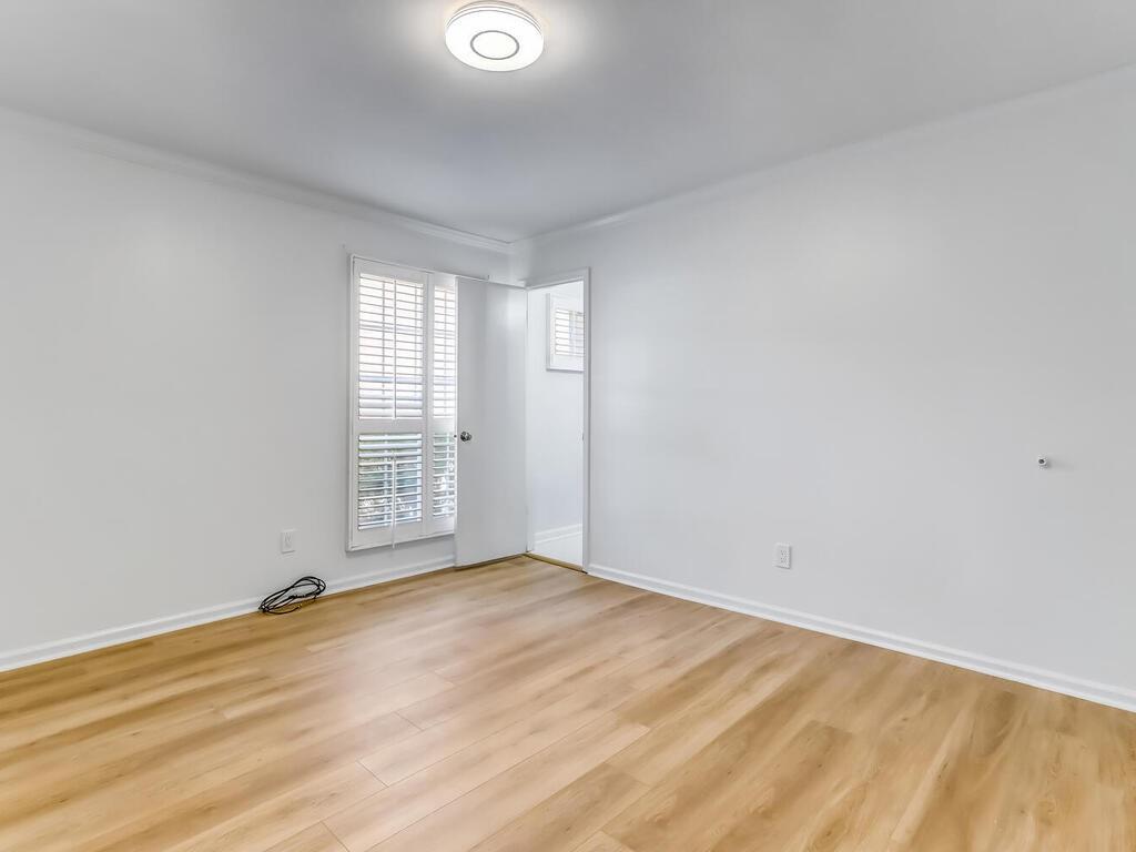 5632 Kingsport Drive Unit 12, Sandy Springs, Georgia 30342, 3 Bedrooms Bedrooms, ,2 BathroomsBathrooms,Residential,Sold,5632 Kingsport Drive Unit 12,7289417