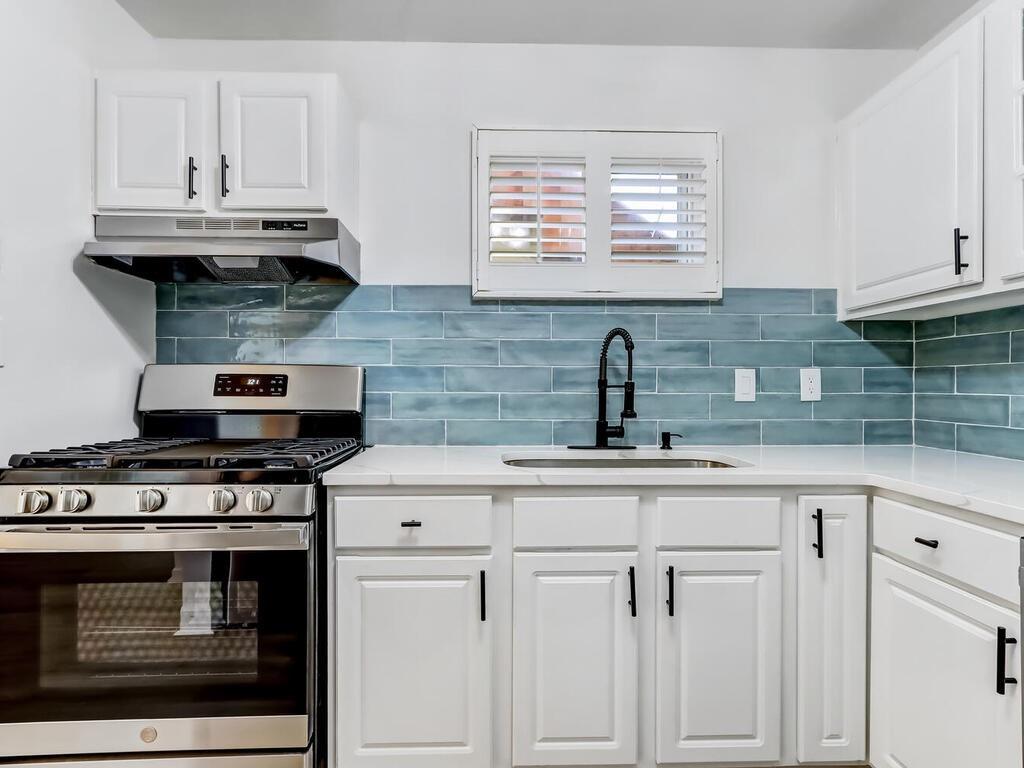 5632 Kingsport Drive Unit 12, Sandy Springs, Georgia 30342, 3 Bedrooms Bedrooms, ,2 BathroomsBathrooms,Residential,Sold,5632 Kingsport Drive Unit 12,7289417
