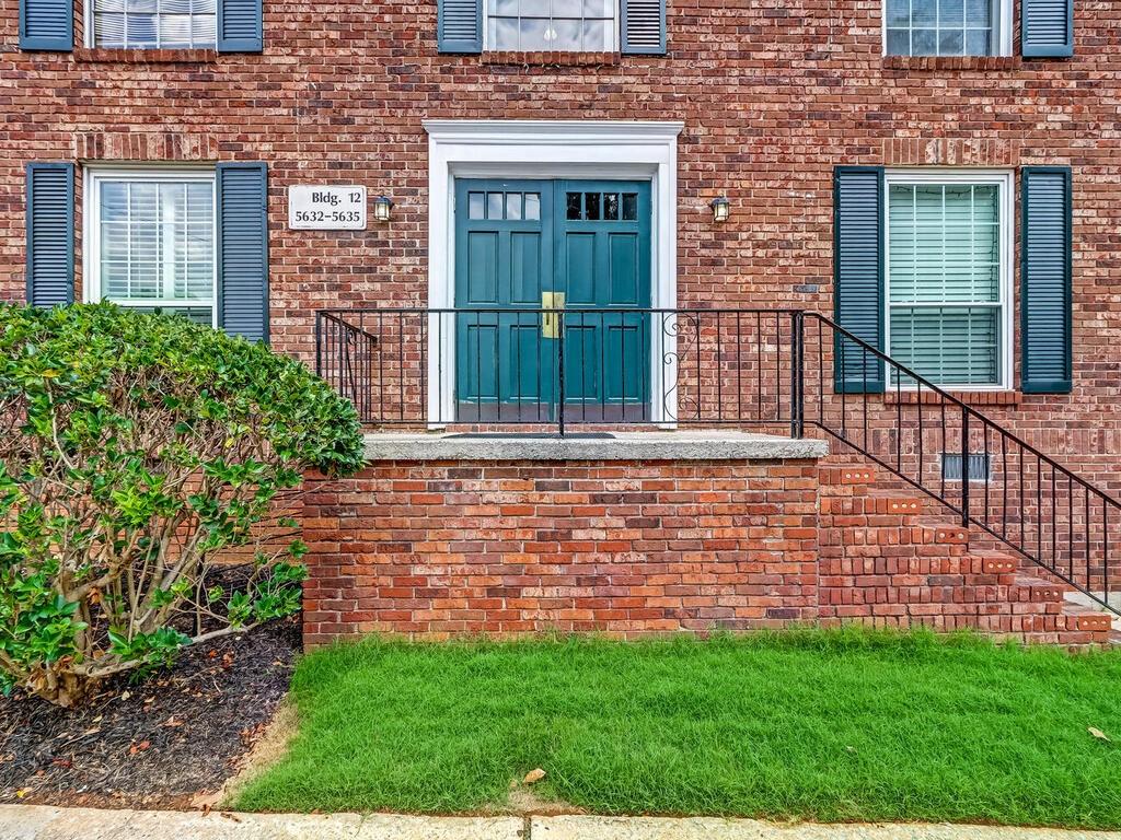 5632 Kingsport Drive Unit 12, Sandy Springs, Georgia 30342, 3 Bedrooms Bedrooms, ,2 BathroomsBathrooms,Residential,Sold,5632 Kingsport Drive Unit 12,7289417