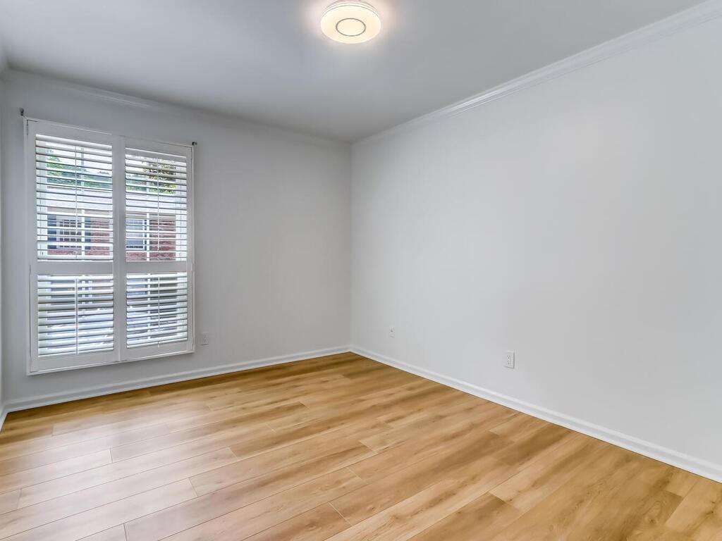 5632 Kingsport Drive Unit 12, Sandy Springs, Georgia 30342, 3 Bedrooms Bedrooms, ,2 BathroomsBathrooms,Residential,Sold,5632 Kingsport Drive Unit 12,7289417