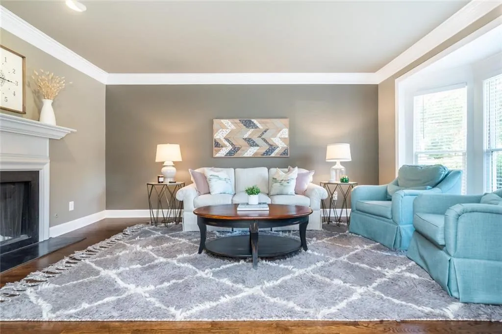 125 Mount Vernon Circle, Sandy Springs, Georgia 30338, 2 Bedrooms Bedrooms, ,2 BathroomsBathrooms,Residential,Sold,125 Mount Vernon Circle,6969031