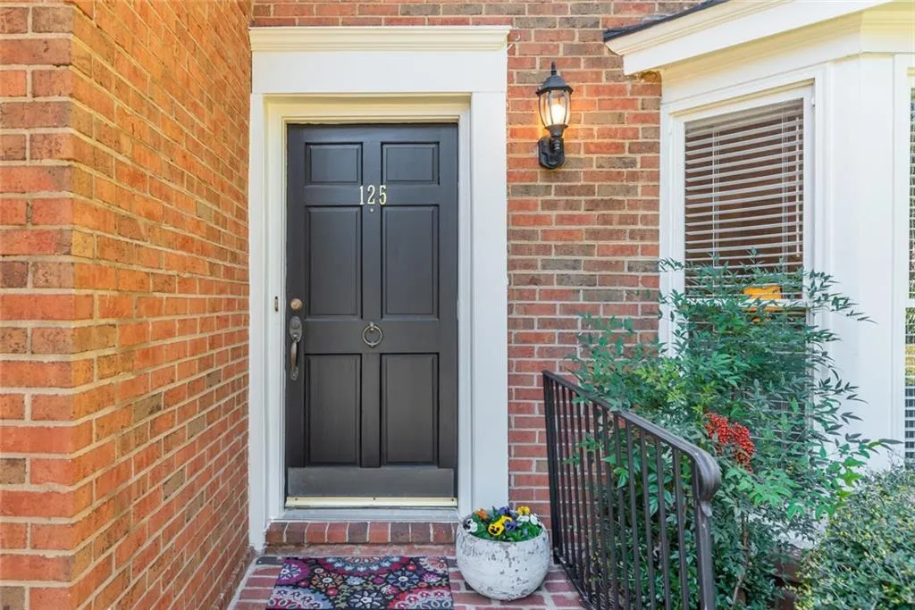 125 Mount Vernon Circle, Sandy Springs, Georgia 30338, 2 Bedrooms Bedrooms, ,2 BathroomsBathrooms,Residential,Sold,125 Mount Vernon Circle,6969031