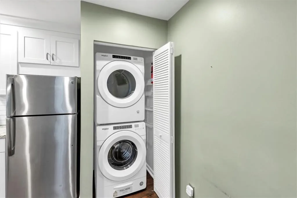 144 Woodmere Square Nw, Atlanta, Georgia 30327, 2 Bedrooms Bedrooms, ,2 BathroomsBathrooms,Residential,For Sale,144 Woodmere Square Nw,7621467