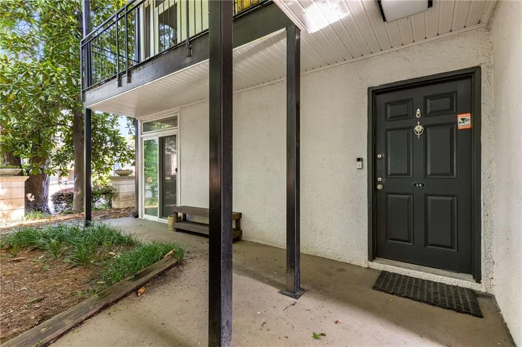 One level condo and covered entrance