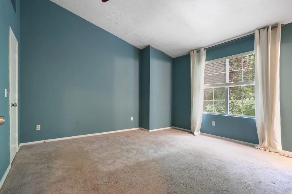 2608 Queen Anne Court, Sandy Springs, Georgia 30350, 2 Bedrooms Bedrooms, ,2 BathroomsBathrooms,Residential,Sold,2608 Queen Anne Court,6587490