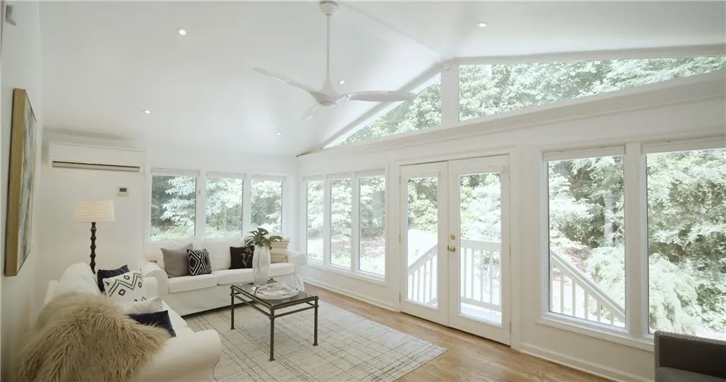 6360 River Overlook Drive, Sandy Springs, Georgia 30328, 4 Bedrooms Bedrooms, ,3 BathroomsBathrooms,Residential,Sold,6360 River Overlook Drive,7233026