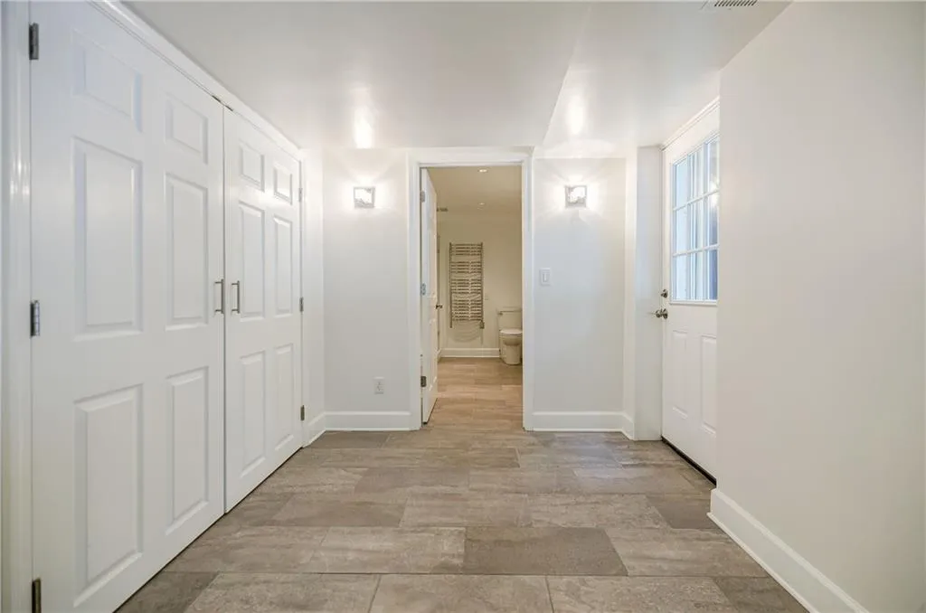 6360 River Overlook Drive, Sandy Springs, Georgia 30328, 4 Bedrooms Bedrooms, ,3 BathroomsBathrooms,Residential,Sold,6360 River Overlook Drive,7233026