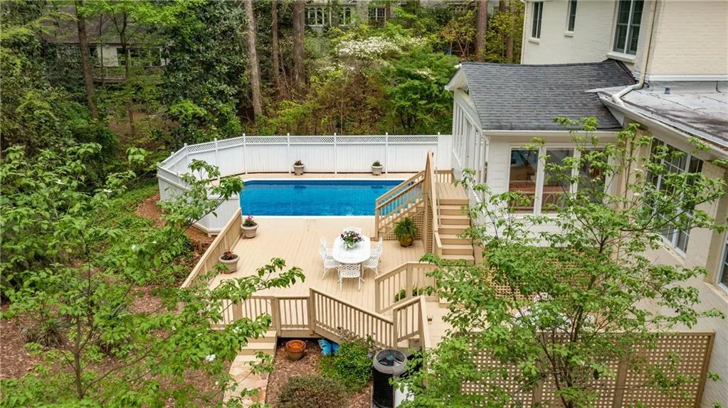 6360 River Overlook Drive, Sandy Springs, Georgia 30328, 4 Bedrooms Bedrooms, ,3 BathroomsBathrooms,Residential,Sold,6360 River Overlook Drive,7233026