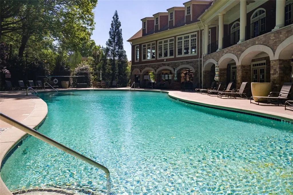 Community has two salt water pools.