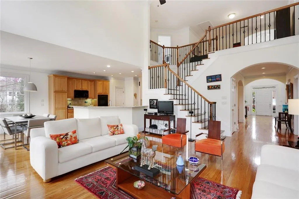 3741 Wescott Way, Sandy Springs, Georgia 30319, 5 Bedrooms Bedrooms, ,4 BathroomsBathrooms,Residential,Sold,3741 Wescott Way,5974440